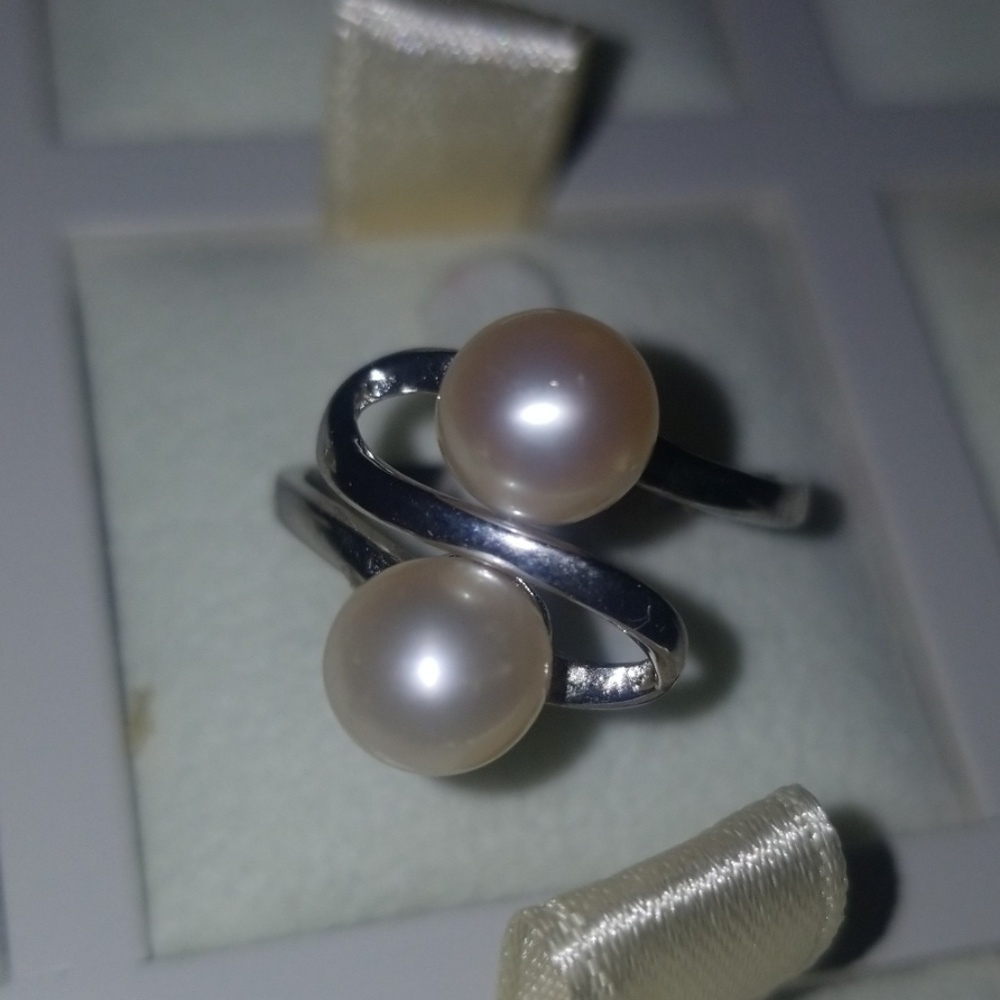 Swirl Double pearl ring